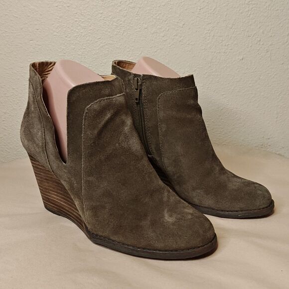 Lucky Brand Yabba Wedge Bootie Women's Size 7.5M EU 38 Olive Green Suede Leather - Picture 1 of 10